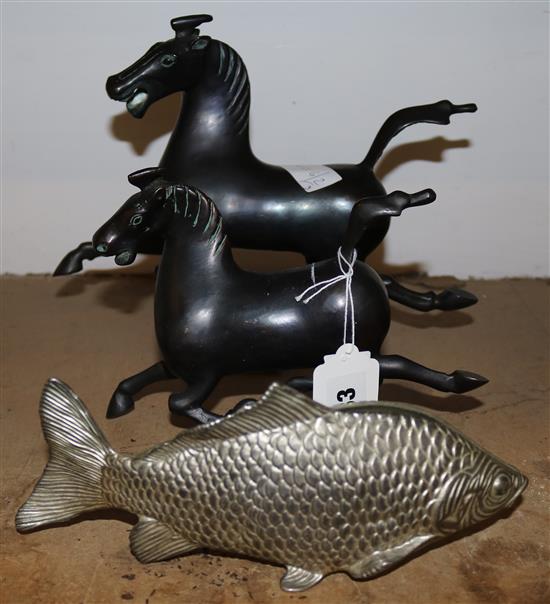 2 Chinese Xian bronze model horses and a French fish menu holder